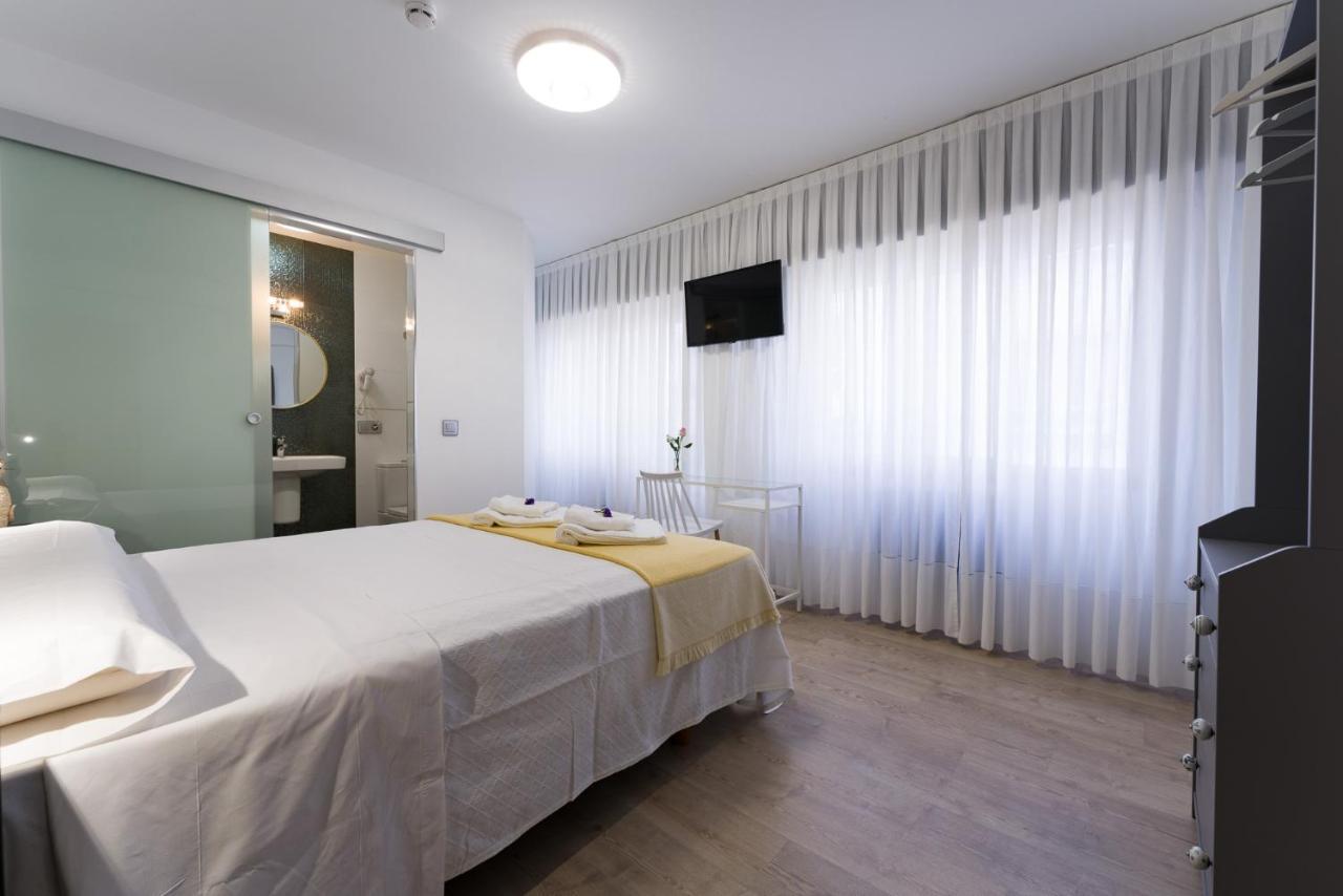 Pension Ferradura Melide Extérieur photo